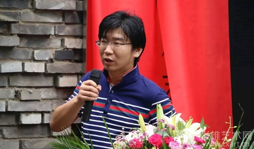 七臻美术馆馆长朱冬先生
